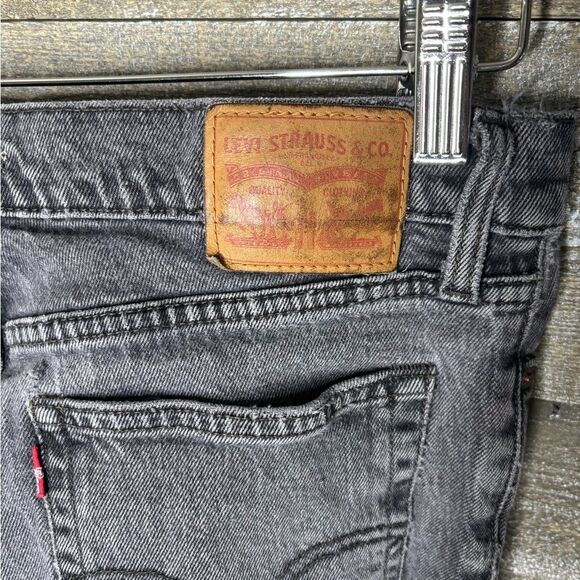 Levi's size 29 wedgie straight dark wash button fly jeans size 29 distressed - Picture 3 of 6